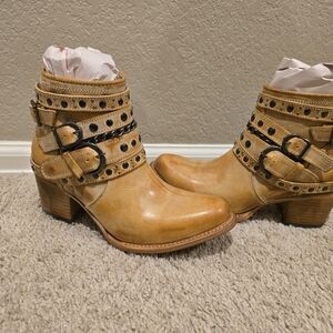 Freebird Sandra -Banana